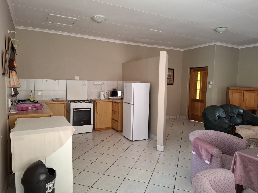 7 Bedroom Property for Sale in Middelpos Northern Cape